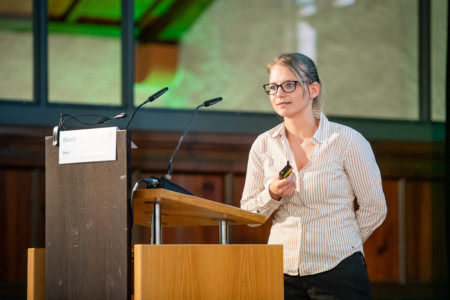 Junges Forum:  Caroline Munro.