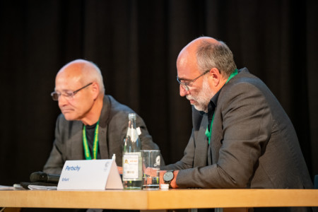 MIC in der Dienstroutine: Vorsitz mit Dr. med. Jörg Pertschy und Prof. Dr. med. Markus Pross.
