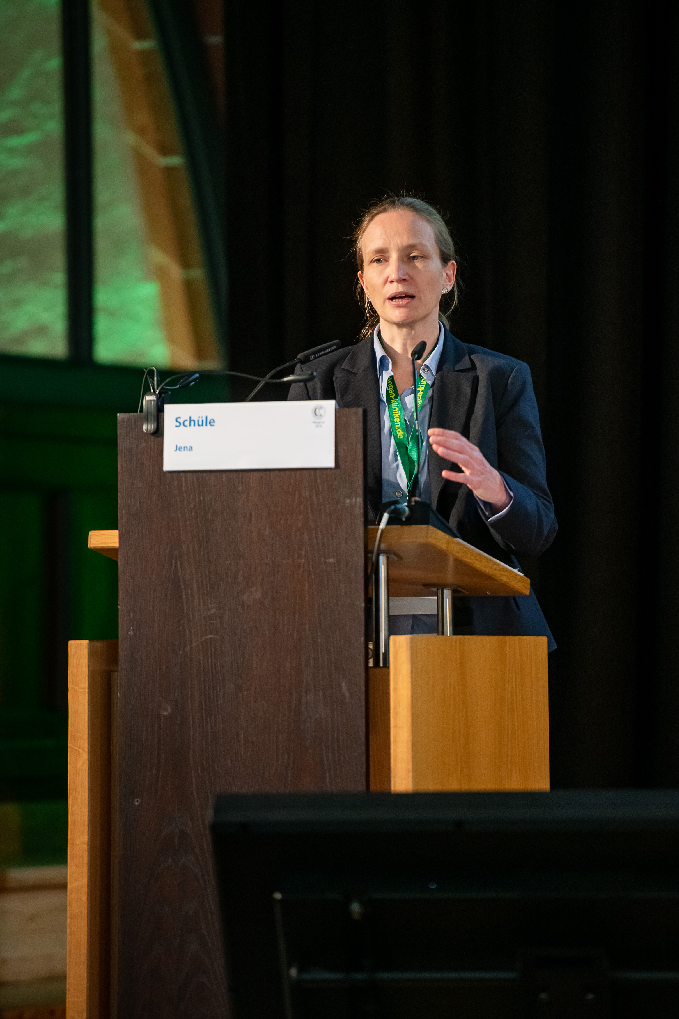 Chirurgische Therapie peritonealer Malignome: Vortrag von PD Dr. med. Silke Schüle.